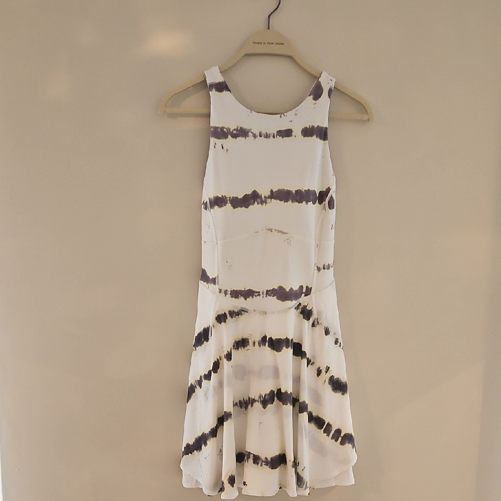 Lulolemon  White and grey Tennis Dress